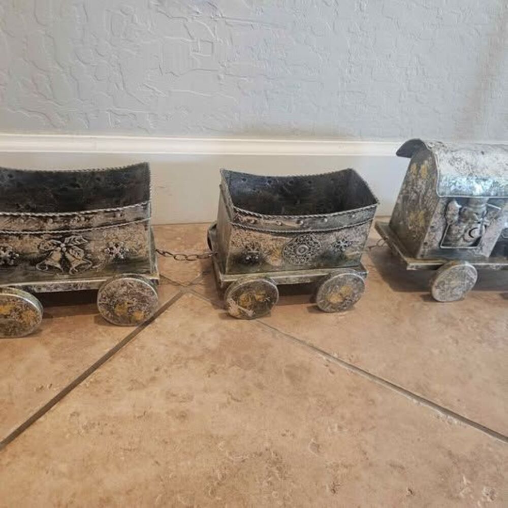 Vintage Style Metal Christmas Train Decor